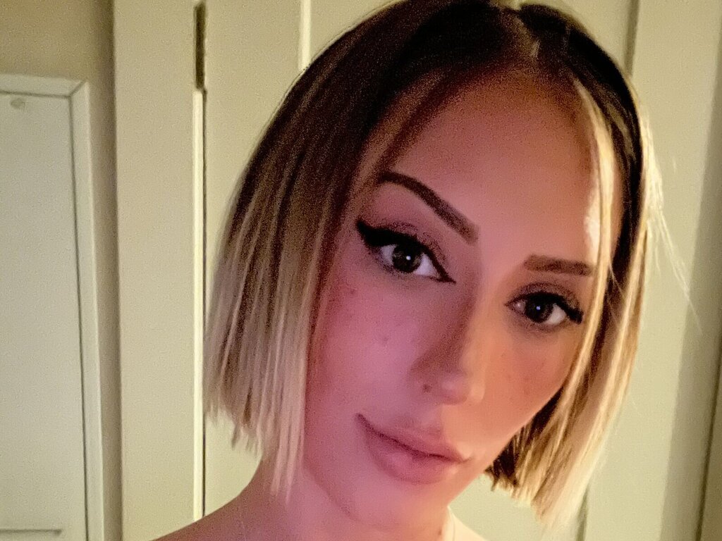 ArianaKole's