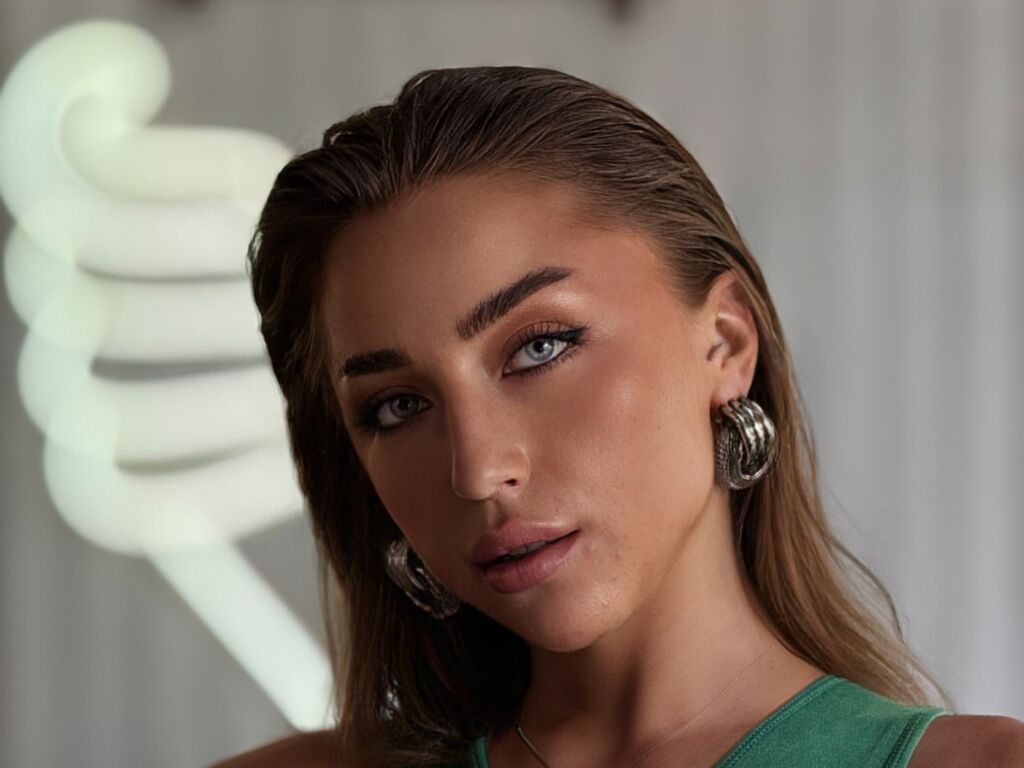 EvaMonroe's