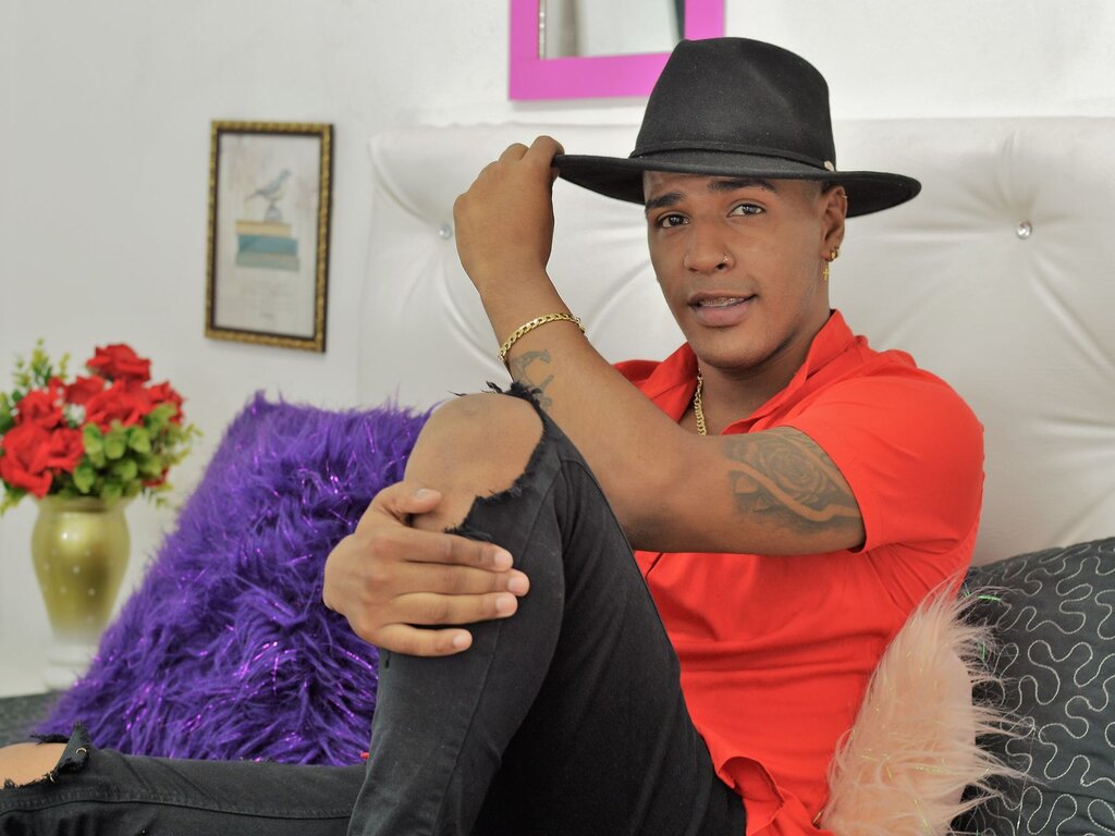 ThiagoHernandez's