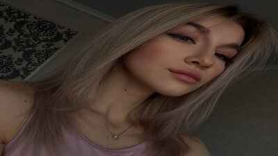 VioletaEaker's